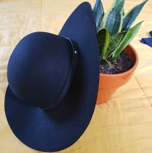 Black Floppy Hat